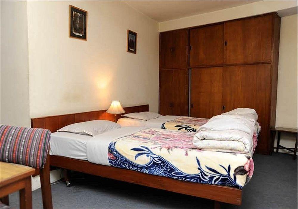 Garuda Hotel Kathmandu Buitenkant foto